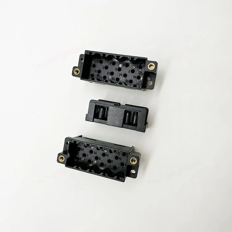 特诚科技PBT精密注塑件实拍 2